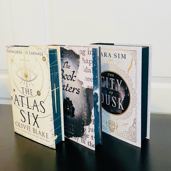 Fairyloot & Illumicrate Signed :The Atlas Six +The City of Dusk +The Book Eaters